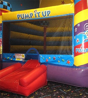 Inflatables at Pump It Up